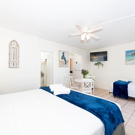 Tropic Isle Hotel & Apartment ฮอลลีวูด ภายนอก รูปภาพ