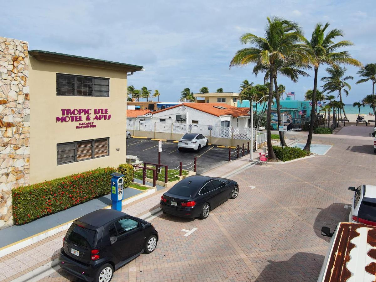 Tropic Isle Hotel & Apartment ฮอลลีวูด ภายนอก รูปภาพ