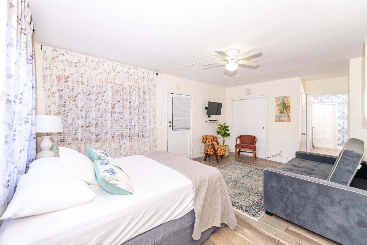 Tropic Isle Hotel & Apartment ฮอลลีวูด ภายนอก รูปภาพ