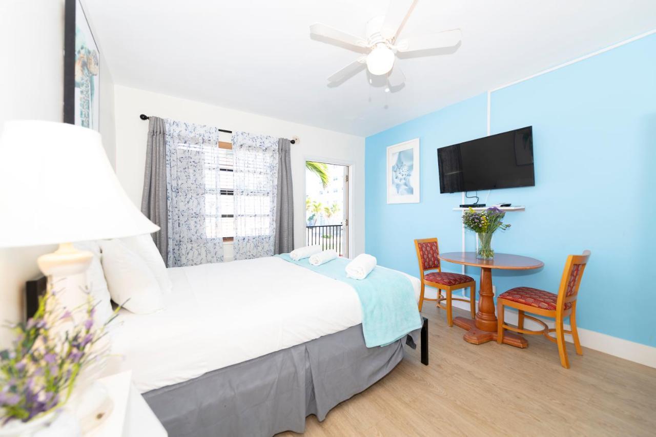 Tropic Isle Hotel & Apartment ฮอลลีวูด ภายนอก รูปภาพ