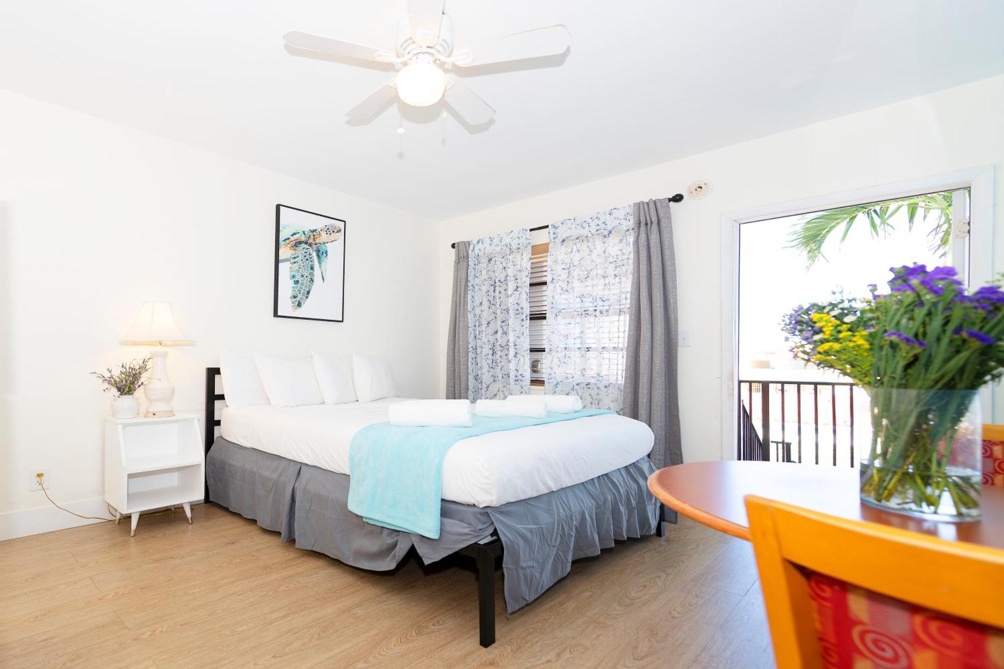 Tropic Isle Hotel & Apartment ฮอลลีวูด ภายนอก รูปภาพ